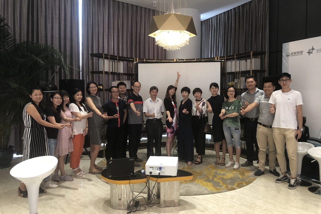 Yingying Li corporate training for going-global unicorns in Wuhan