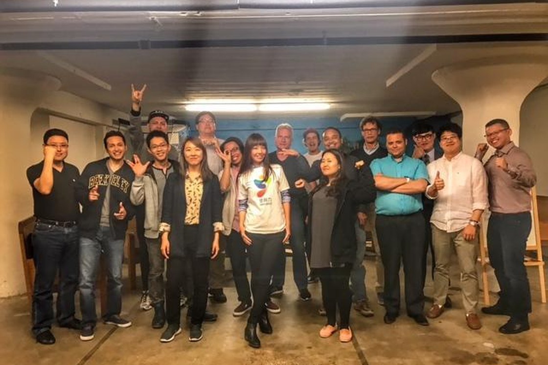 Yingying Li leading a leadership training in San Francisco